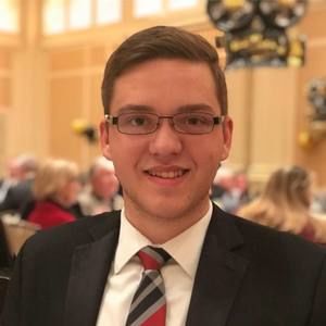 Meet your Posher, Carey